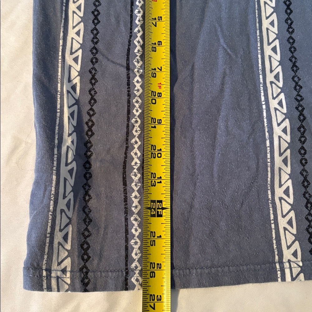 HOLLISTER Tee - Picture 4 of 5